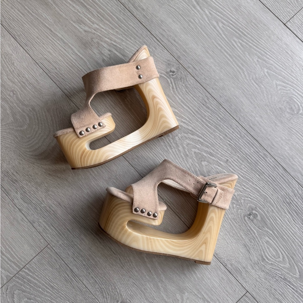 Chunky Tan Wedge Platform Sandals
